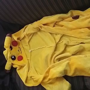 Pickachu onsie